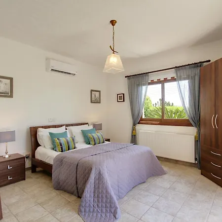 Villa Adonia - Tj