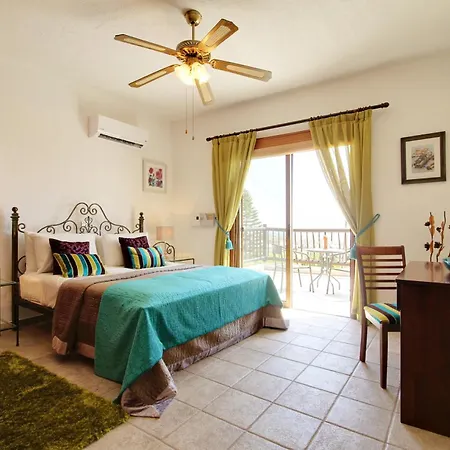 Villa Adonia - Tj Paphos